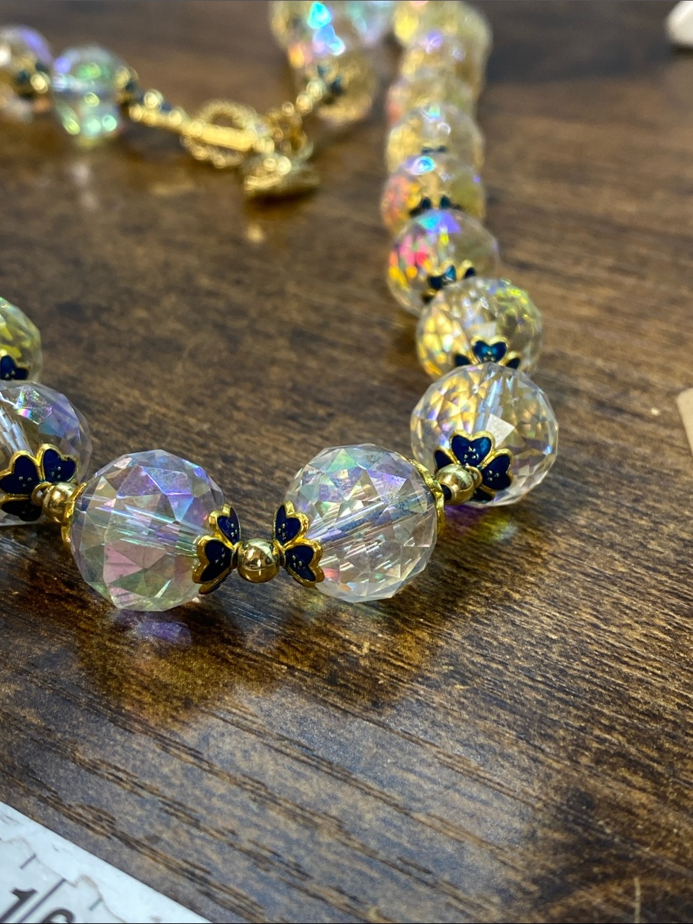 Aurora Elegance – 24” Aprilsplace Faceted Glass Statement Necklace - Picture 7 of 7